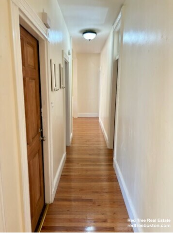 Building Photo - 46 Aspinwall Ave