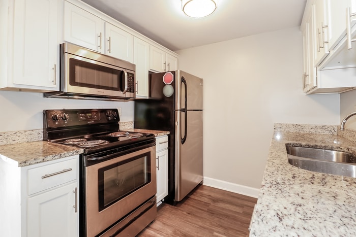 Building Photo - 835 Von Kolnitz Rd