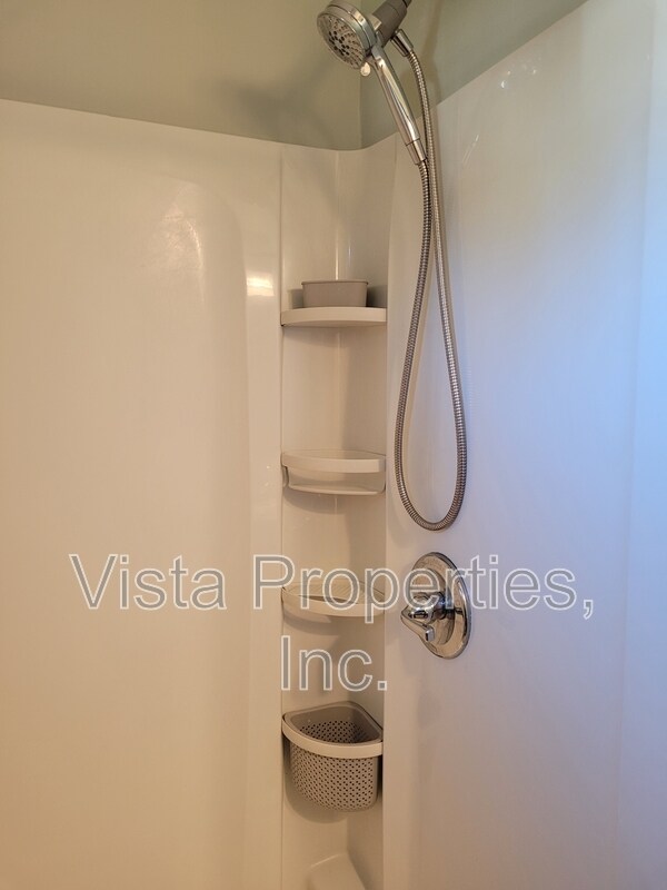 Building Photo - 127 Boston Ct