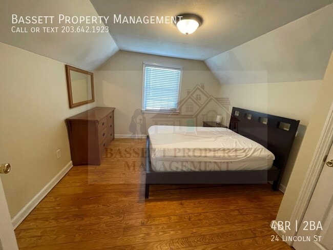 Building Photo - 24 Lincoln St