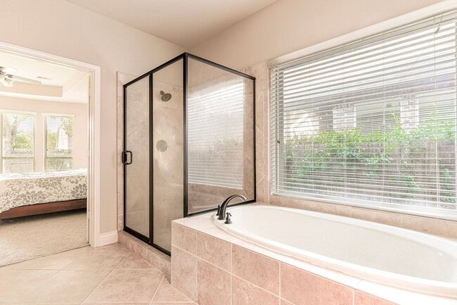 Building Photo - 28707 Hemlock Red Ct