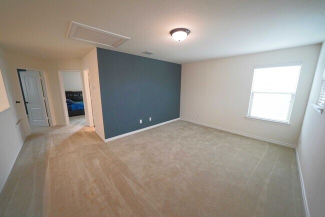 Building Photo - Beautiful Home Now Available in Miller Ran...