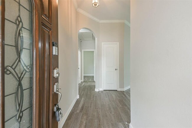 Building Photo - 13706 Drakeford Ct