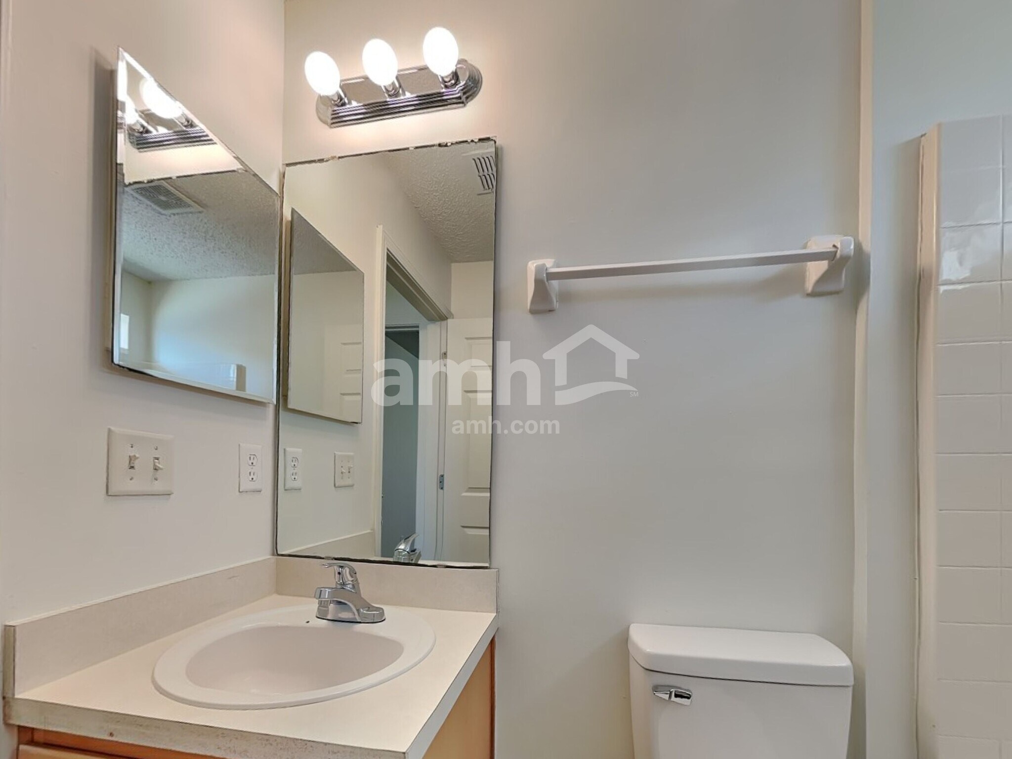 Building Photo - 11127 Lauren Oak Ln