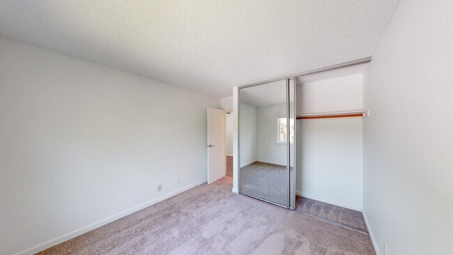 Building Photo - 401 Ignacio Blvd