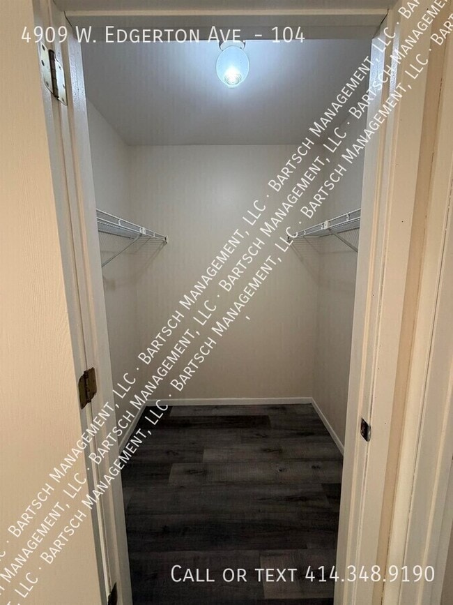 Building Photo - 4909 W Edgerton Ave