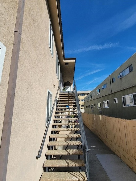 Building Photo - 591 South St