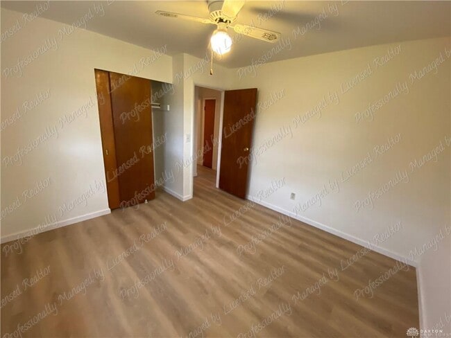 Building Photo - 563 Buttercup Ave