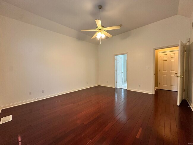 Building Photo - 4595 Prescott Dr