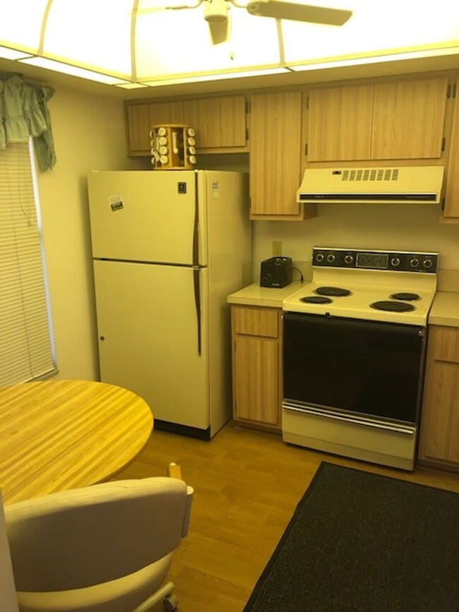 Building Photo - 2026 Seasonal Rental at The Club at Crystal Lake