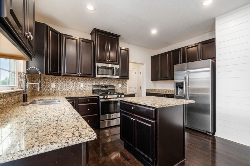 Building Photo - 6267 Brandon Dr