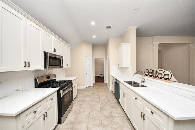Building Photo - 4807 Taylor Lake Ct