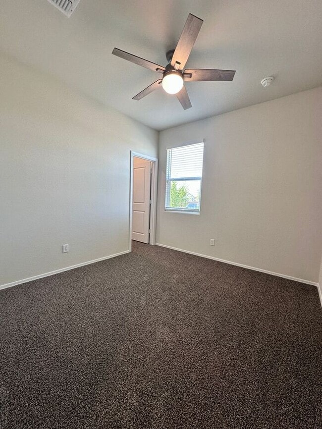 Building Photo - Large Backyard with this 4-bedroom, 2-bath...