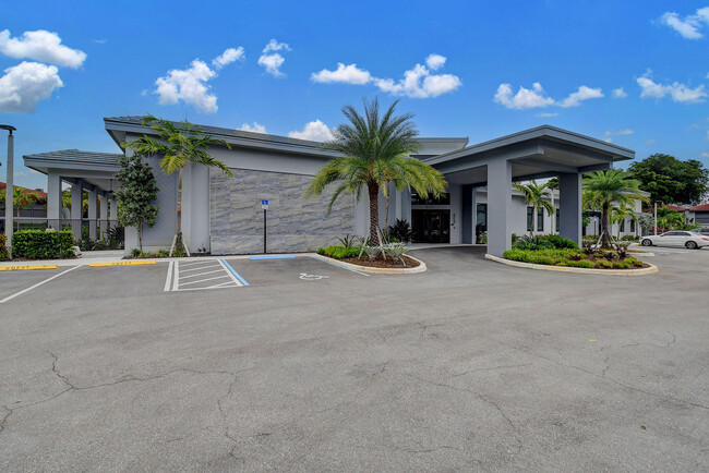 Building Photo - 6625 S Oriole Blvd