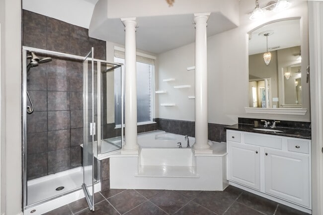 Building Photo - 2718 Van Gogh Ln