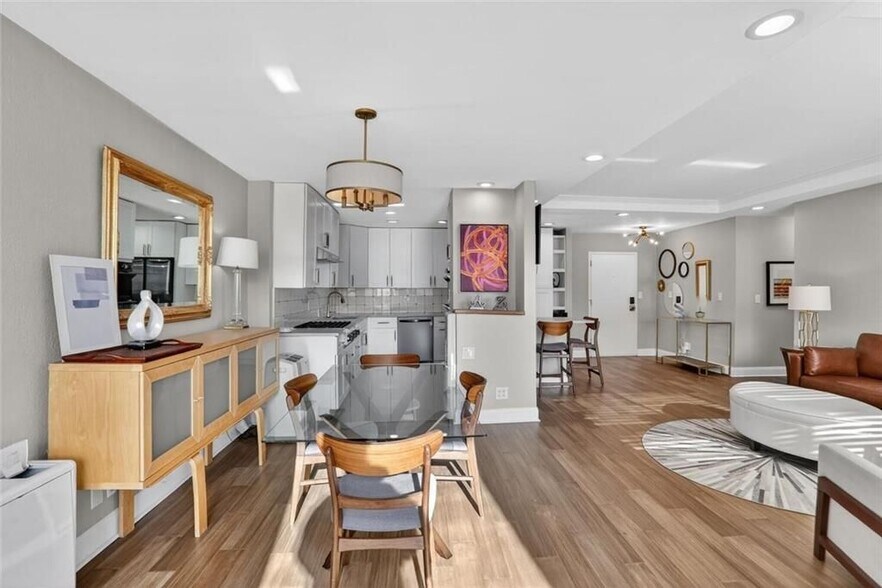 Building Photo - 215 Piedmont Ave NE