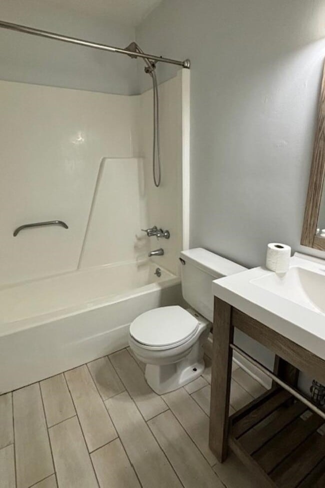 Building Photo - 4239 Woodhill Ct