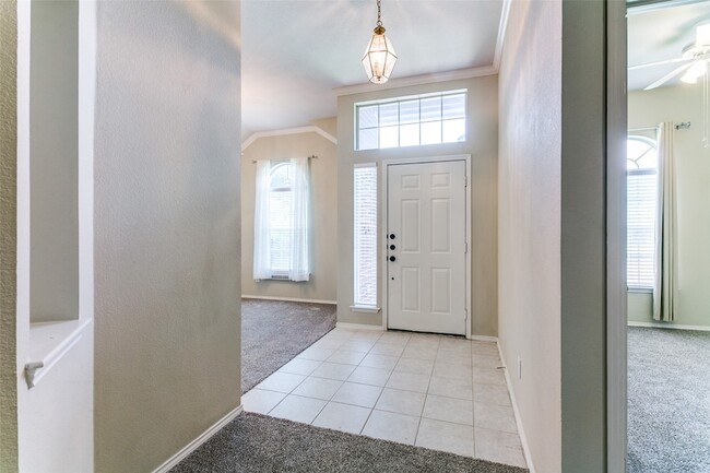 Building Photo - 3914 Randall Ln