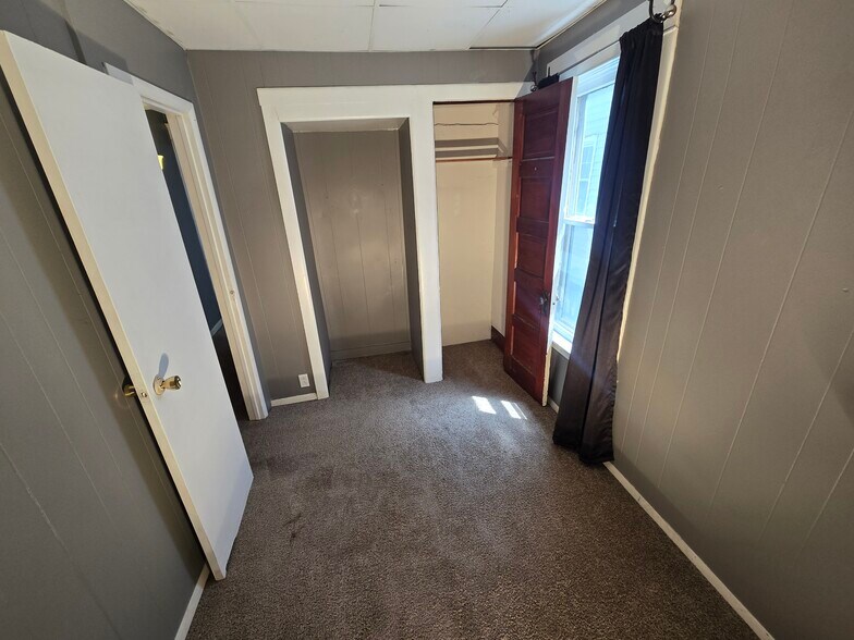 Building Photo - 307 Cumberland Ave