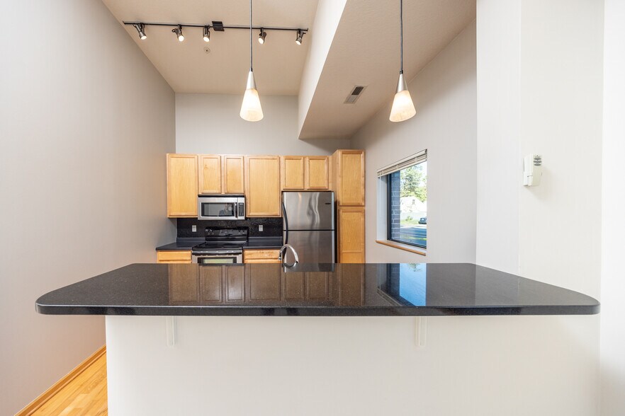 Building Photo - 7600 Lyndale Ave S