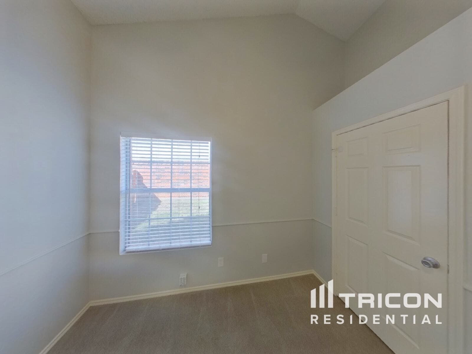 Building Photo - 2601 Country Creek Ln