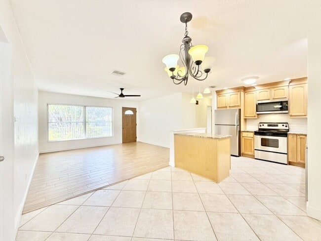 Building Photo - 2701 56th Ln N