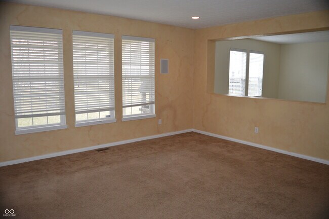 Building Photo - 2582 Wineland Creek Dr