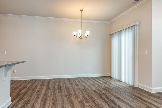 Building Photo - AVAILABLE NOW, $500 OFF FIRST FULL MONTHS ...