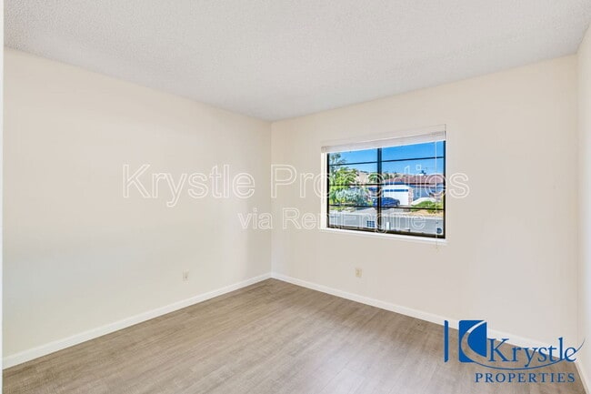 Building Photo - 343 Clydesdale Dr