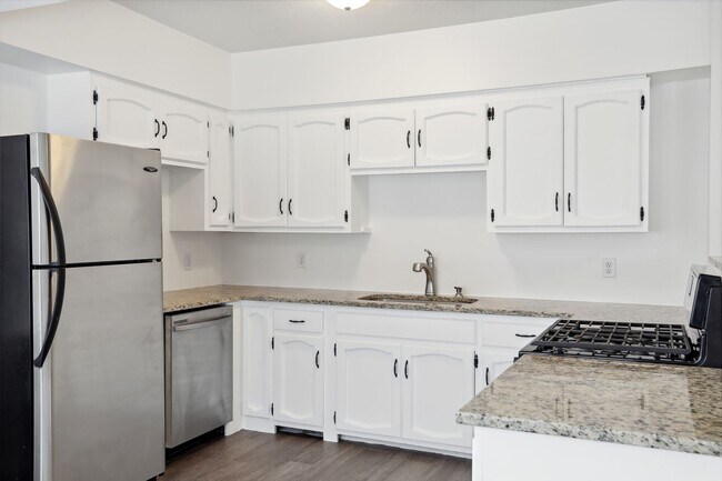 Primary Photo - 2755 Pierce St NE