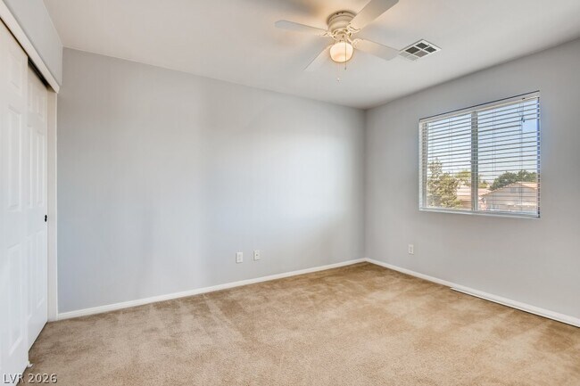 Building Photo - 9294 Eaton Creek Ct
