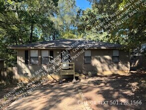 Building Photo - 2706 Longcoy-