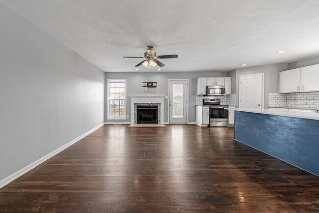 Building Photo - 1414 Addison Dr