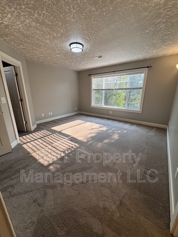 Building Photo - 1604 Webb Lake Dr
