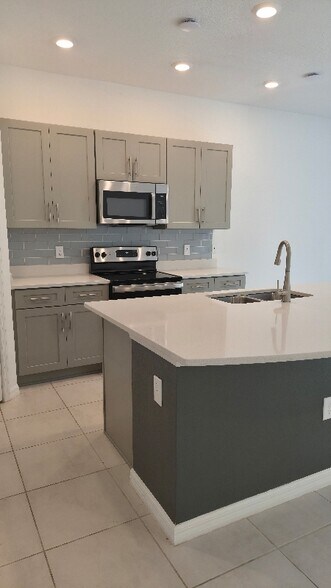 Building Photo - 3563 Davenport Creek Ct