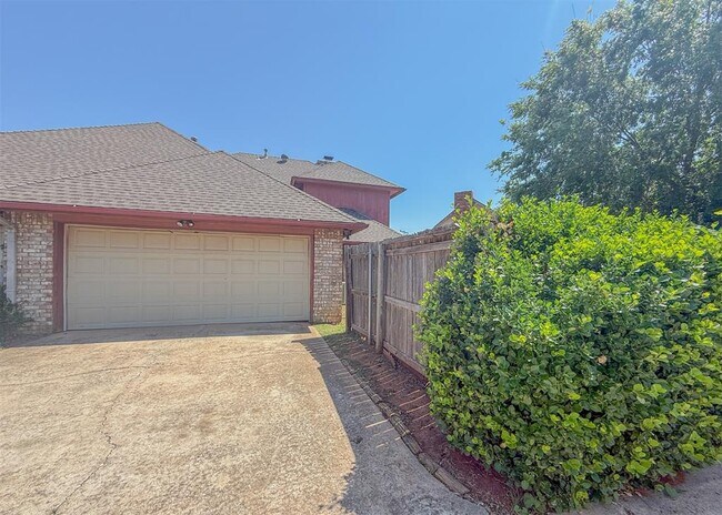 Building Photo - 3908 NW 68th St