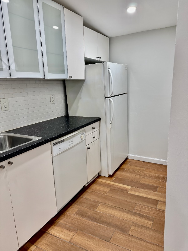 Building Photo - 2606 E Madison St