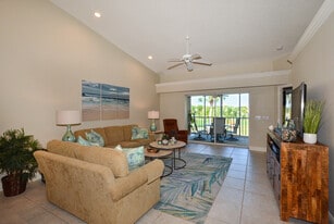 Building Photo - 9470 High Gate Dr