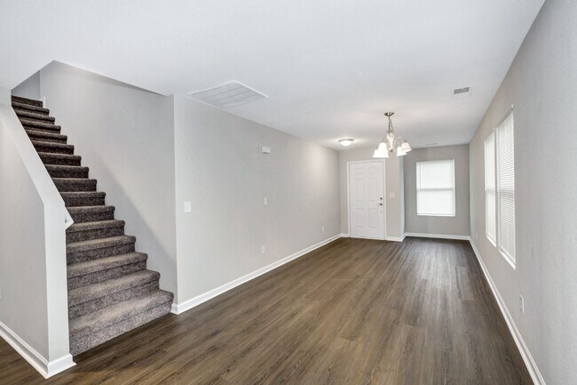 Building Photo - 101 Belle Haven Dr