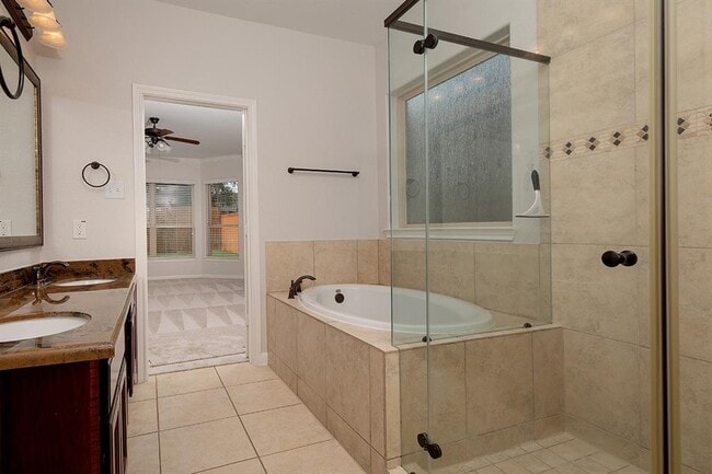 Building Photo - 67 Sagamore Ridge Pl
