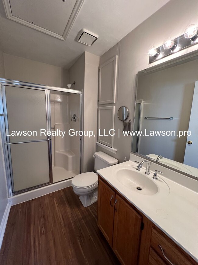 Building Photo - One Level Living in Convenient Roanoke Loc...