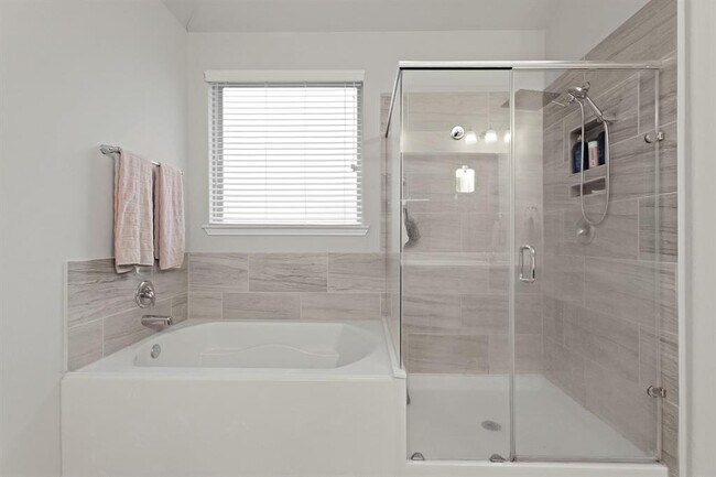 Building Photo - 18018 Svensson Slade Ln
