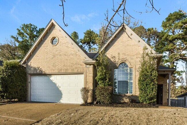 Building Photo - 155 Garden Springs Dr