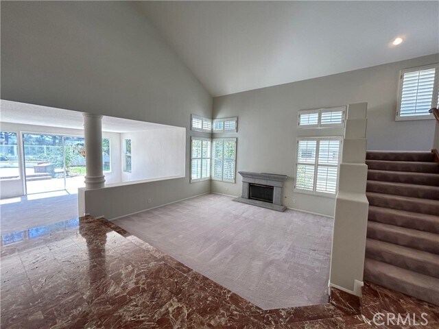 Building Photo - 8132 E Hillsdale Dr