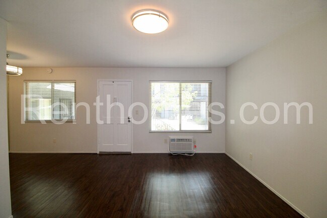 Building Photo - 8150 Lemon Ave