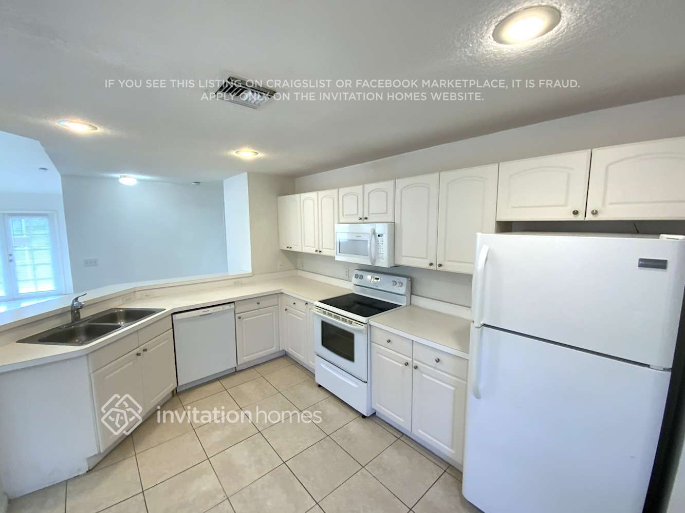 Building Photo - 3732 S Lancewood Pl