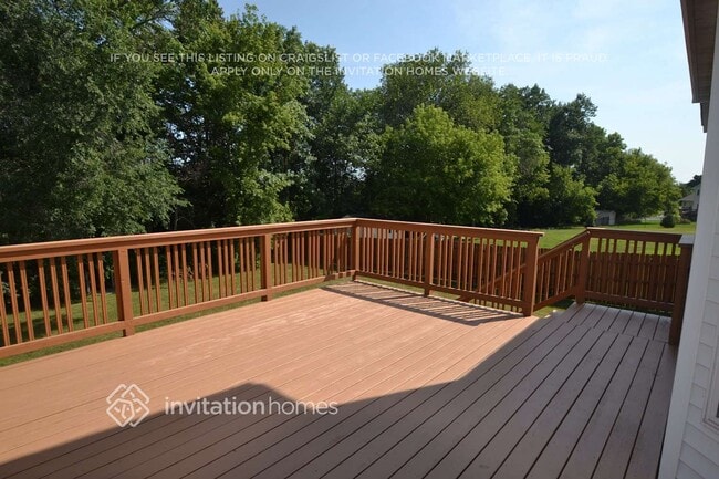 Building Photo - 10312 Kalen Ln NE