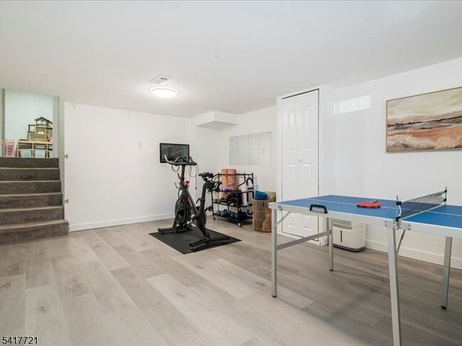 Building Photo - 15 Windemere Rd