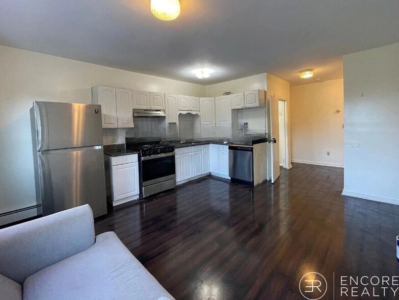 Building Photo - 1451 Tremont St