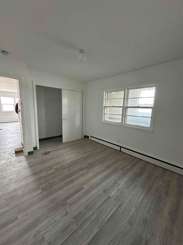 Building Photo - 1418 W Roosevelt Rd